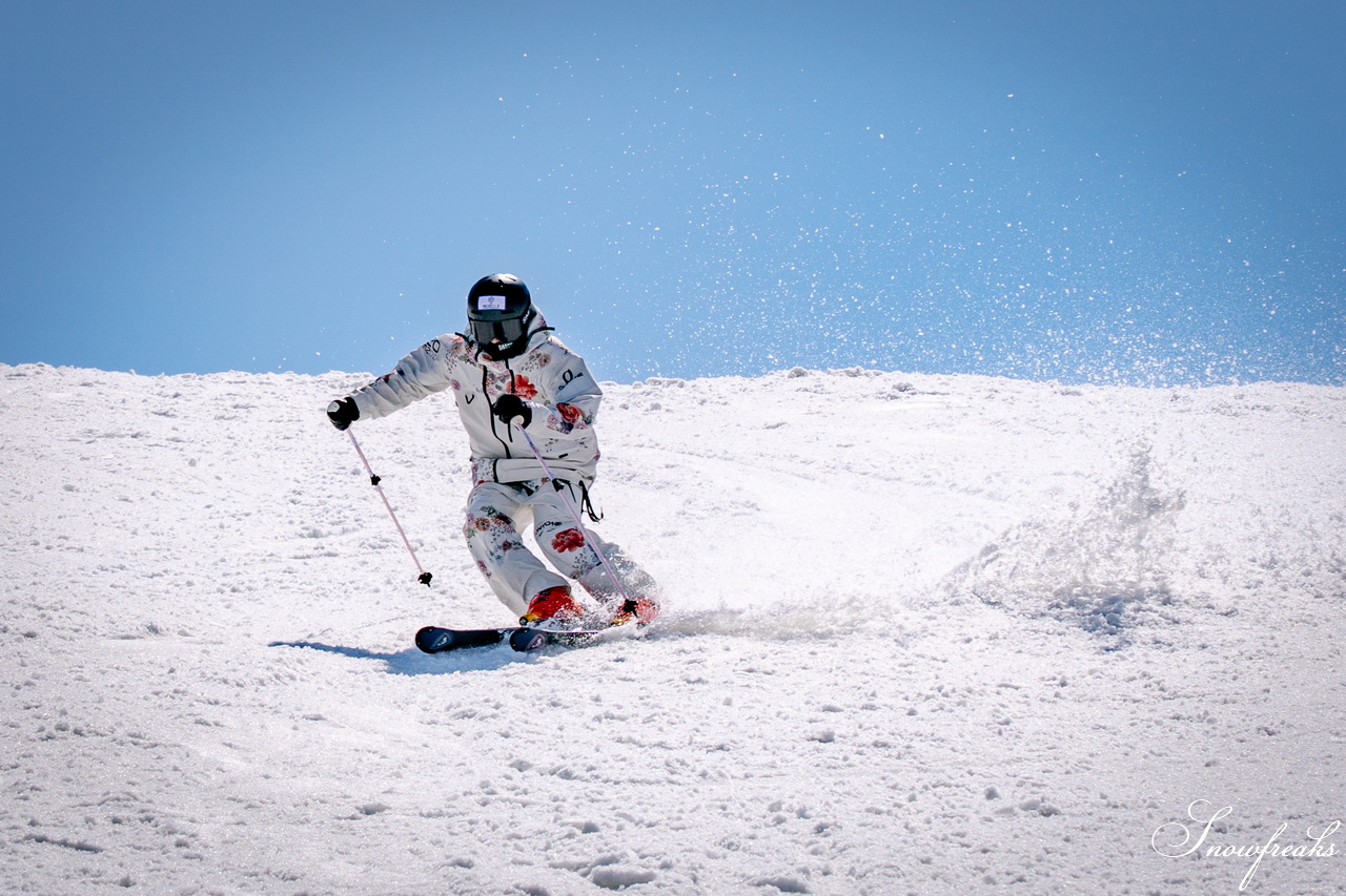 キロロリゾート｜ポカポカ陽気で絶好の春スキー日和♪こんな日は、みんなで思いっきり春雪を満喫しましょう！